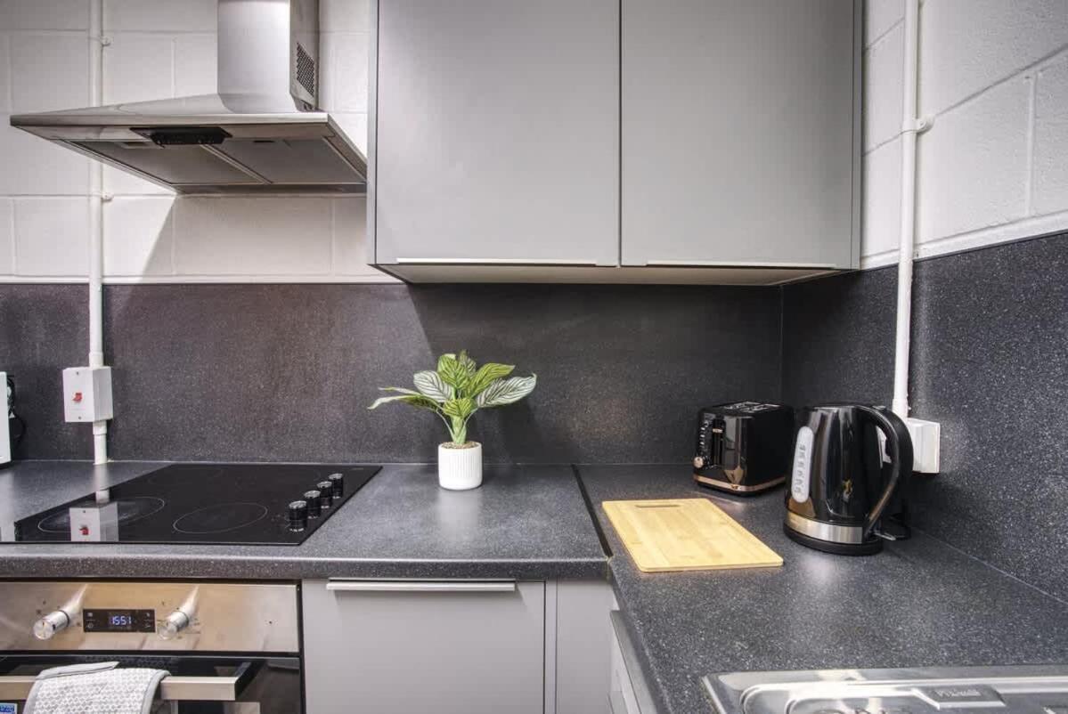 1Br City Centre Apt, Self Check In, Wifi, By Derbnb เชฟฟิลด์ ภายนอก รูปภาพ