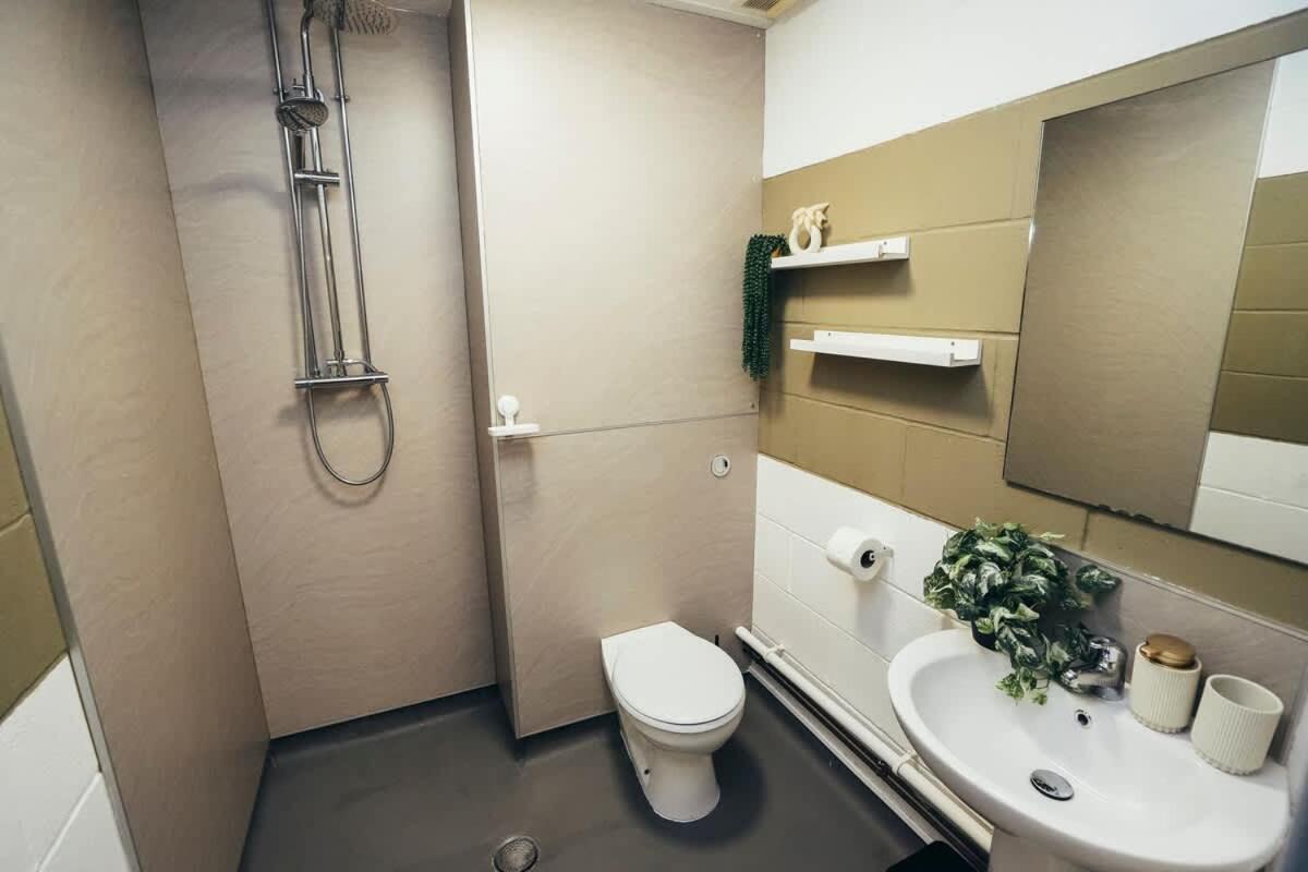 1Br City Centre Apt, Self Check In, Wifi, By Derbnb เชฟฟิลด์ ภายนอก รูปภาพ