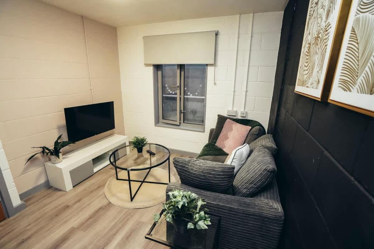 1Br City Centre Apt, Self Check In, Wifi, By Derbnb เชฟฟิลด์ ภายนอก รูปภาพ
